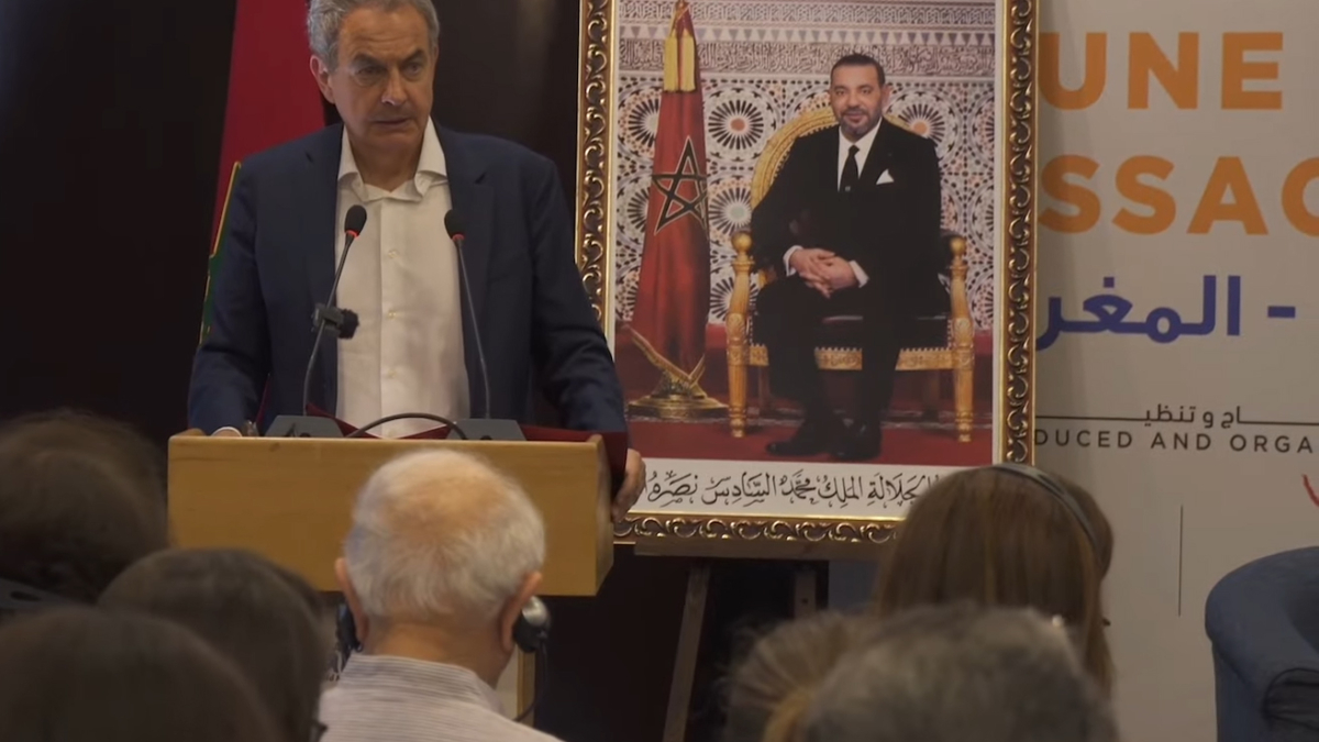 Zapatero celebra "los pasos de gigante" de Mohamed VI en pluralismo político