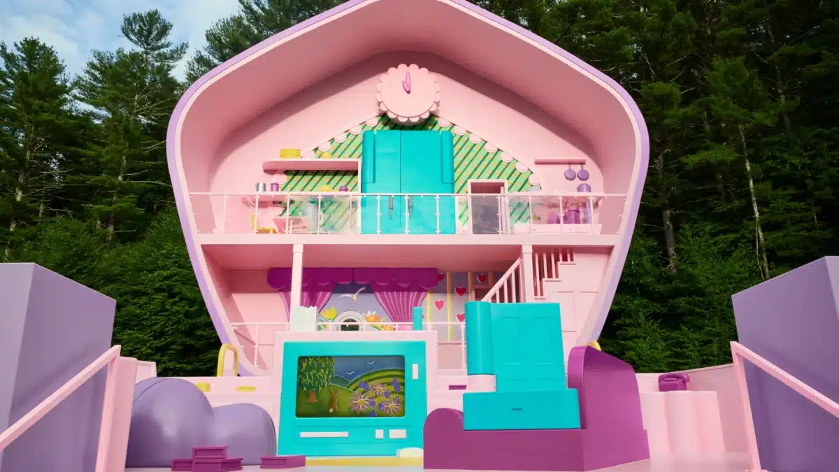 La casa-cofre de Polly Pocket abre sus puertas a tamaño real en Airbnb