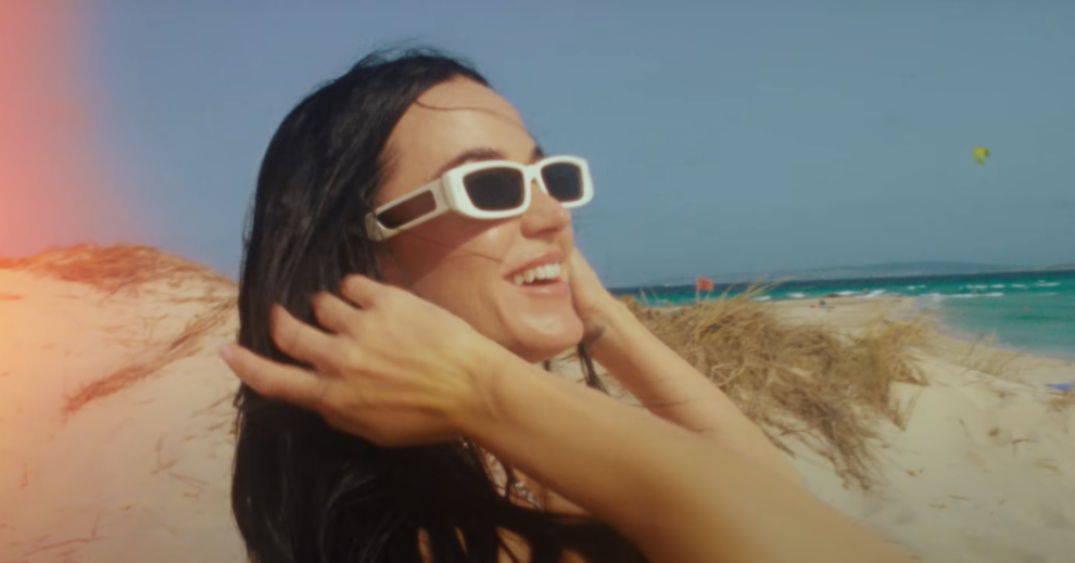 Katy Perry, en una imagen de su último videoclip, rodado en Formentera. 