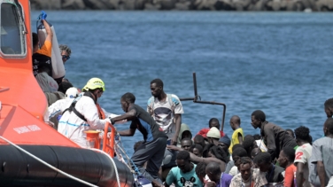 Los 200 inmigrantes destinados a Tossa (Girona) abren un nuevo frente entre Junts y el Gobierno