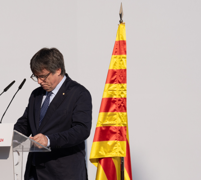 Puigdemont equipara a Salvador Illa con el Tribunal Supremo por negarle la "amnistía política"