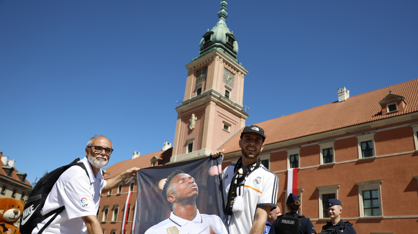 Seguidores del Real Madrid en Varsovia