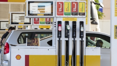 El precio de los carburantes baja antes del puente de agosto por quinta semana consecutiva