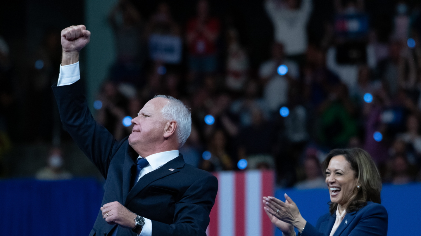 Tim Walz y Kamala Harris en su primer mitin juntos