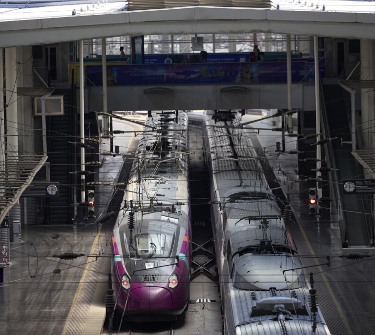 Retrasos en la estación de Chamartín por la presencia de humo en el vagón de un tren