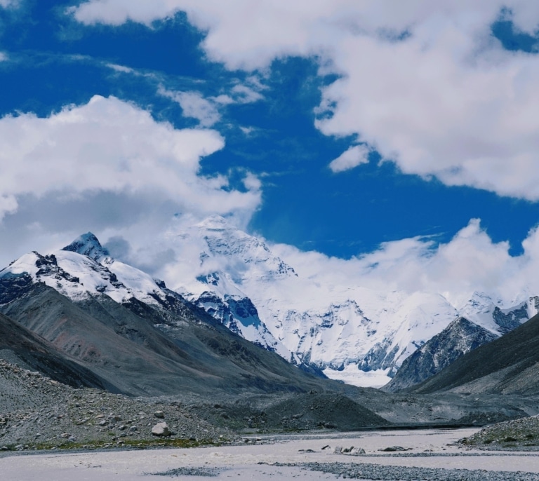 Un río está empujando al Everest a crecer de manera "acelerada"