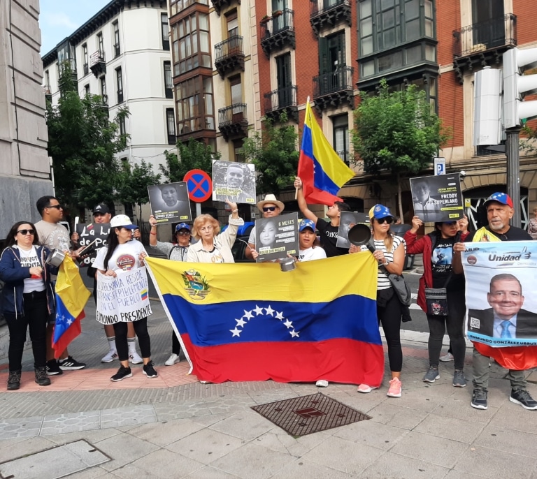 Las peticiones de asilo de los venezolanos disparan las solicitudes de protección en Euskadi