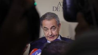 José Luis Rodríguez Zapatero lo es todo, pero no se sabe lo que es