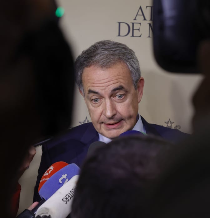 José Luis Rodríguez Zapatero no existe, no es y no aparece