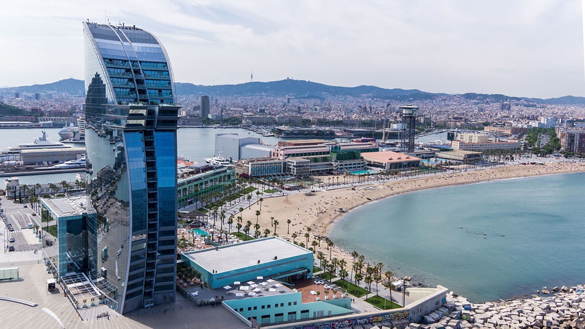 Las 5 mejores ciudades de España para vivir. En la imagen, Barcelona /Shutterstock