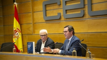 Carlos Díaz Güell presenta su libro sobre la evolución de la comunicación corporativa