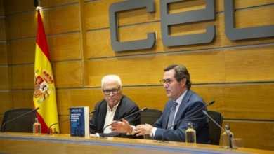 Carlos Díaz Güell presenta su libro sobre la evolución de la comunicación corporativa