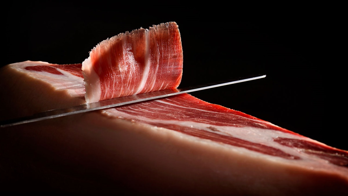 Así debes cortar el jamón para que sepa mejor /Shutterstock