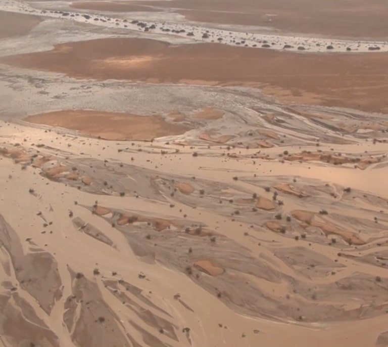 Piscinas naturales en el desierto del Sáhara: lo que dejaron las lluvias torrenciales