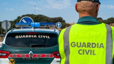 Estos son los tres documentos que la DGT obliga a llevar en el coche