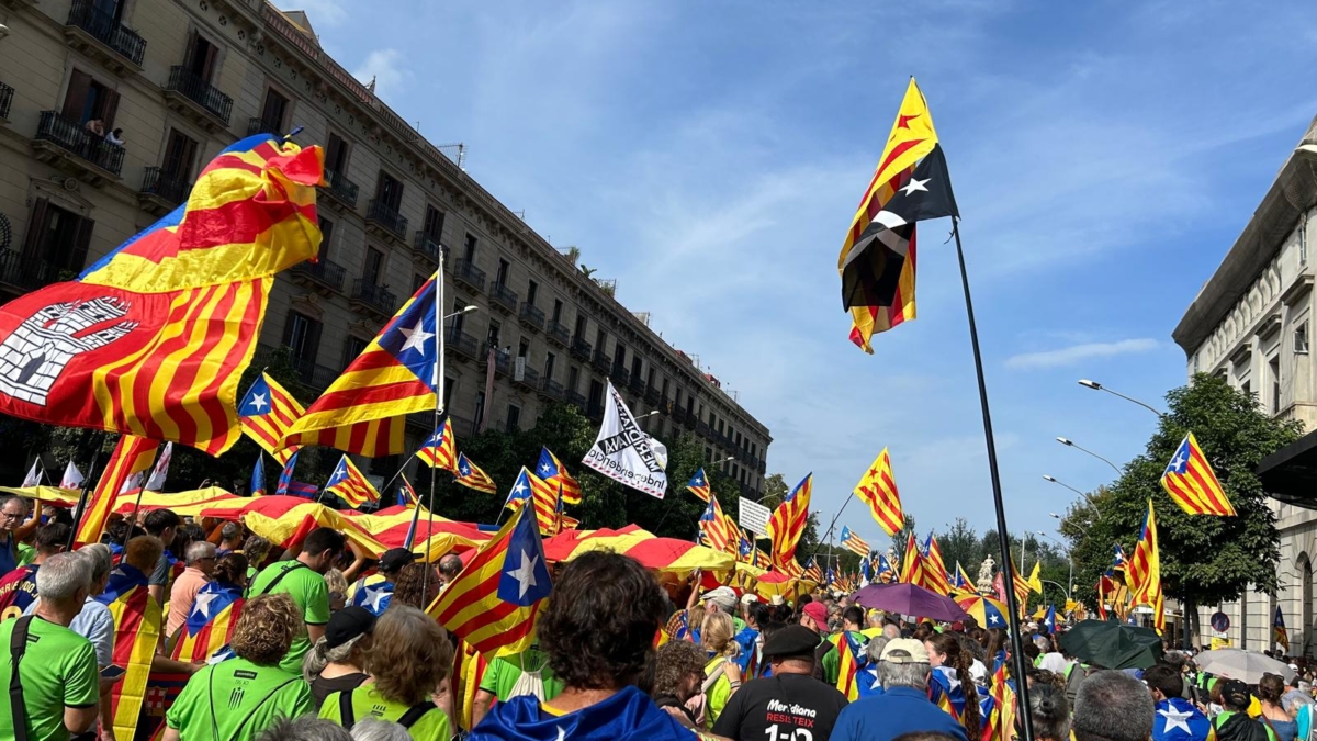 El independentismo se desfonda con 60.000 personas en Barcelona y un discurso anti partidos