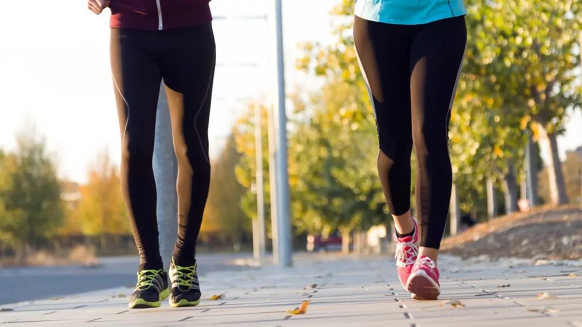 Hay un ejercicio que quema más calorías que andar 10.000 pasos diarios /Freepik