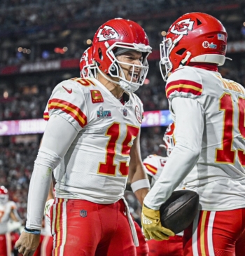 Patrick Mahomes y Kadarius Toney, jugadores de Kansas City Chief durante la Super Bowl LVII. EuropaPress.