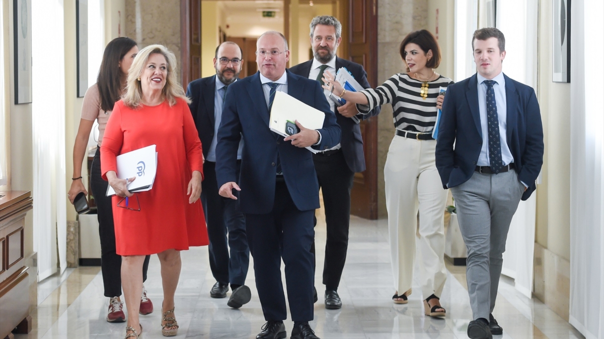 El portavoz del PP en el Congreso, Miguel Tellado, a su llegada a la reunión de la Junta de Portavoces en el Congreso de los Diputados