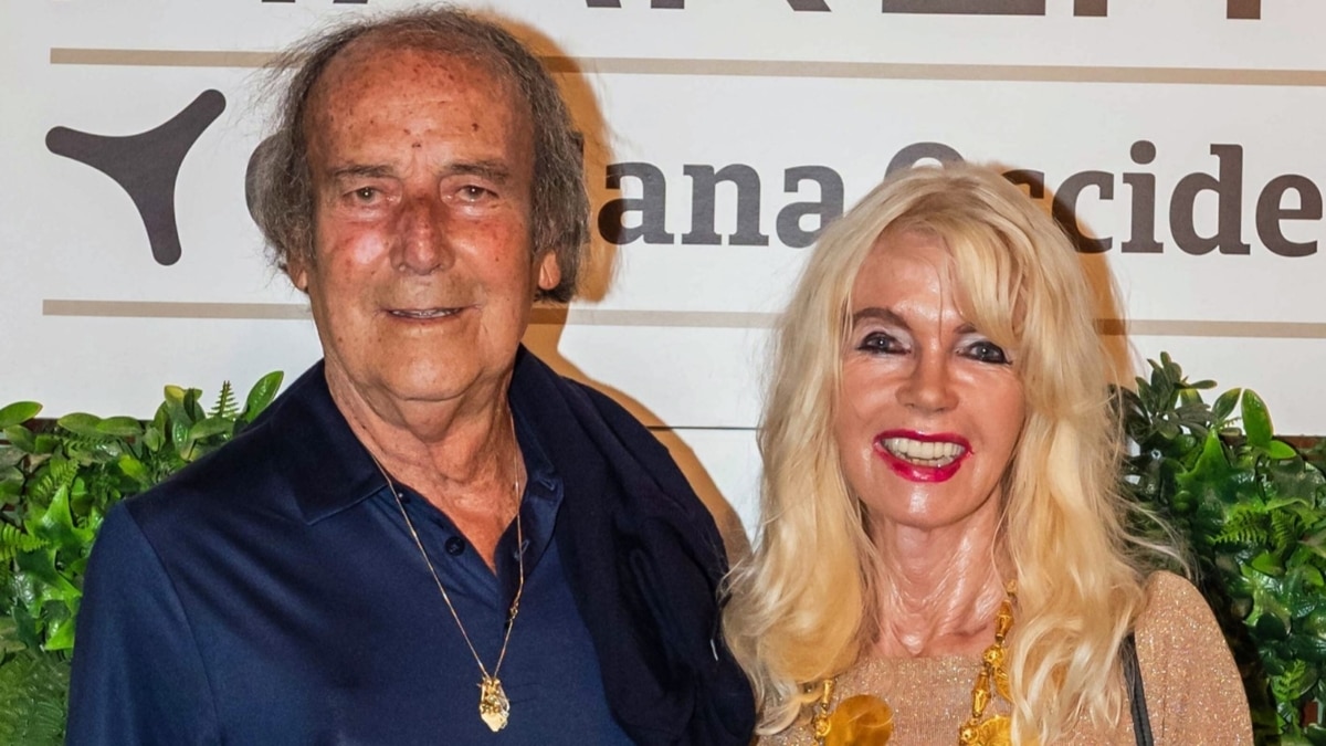 Luis Ortiz y Gunilla von Bismarck en el fotocall del festival Starlite de Marbella en 2022.