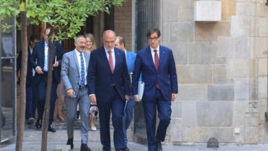 Salvador Illa esquiva a Puigdemont en su primera visita institucional a Bruselas