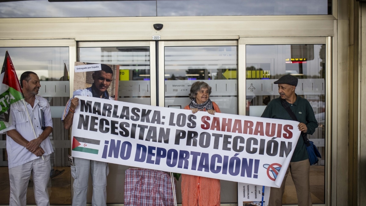 CEAR exige a Marlaska que paralice las deportaciones de saharauis a Marruecos: "Sus vidas corren peligro"