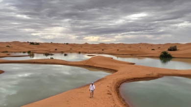 El milagro del lago Iriqui, resucitado por las lluvias torrenciales en el desierto de Marruecos