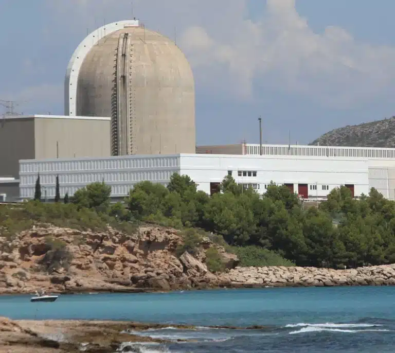 España cerrará sus centrales nucleares en once años... mientras el mundo aspira a duplicarlas