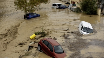 La lluvias torrenciales causan inundaciones en Málaga y Valencia, donde se moviliza la UME