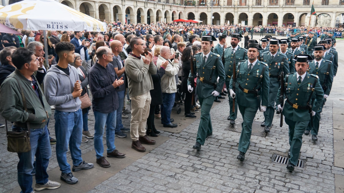 Guardia Civil en Vitoria.