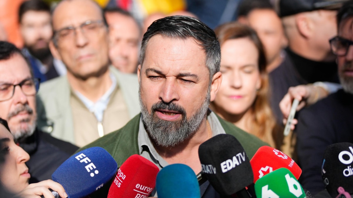 El presidente de Vox, Santiago Abascal, este domingo, en la manifestación contra el Gobierno de Plaza Castilla, Madrid