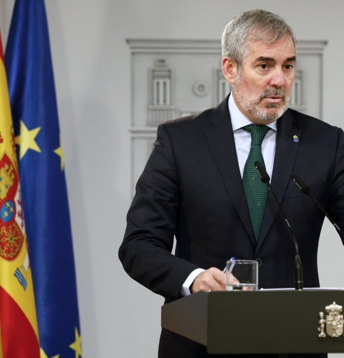 El Gobierno de Canarias está dispuesto a derivar la acogida de menores a terceros países