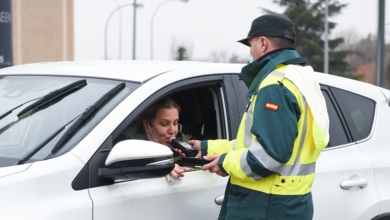 Tráfico multará a quien avise de los controles de alcohol y drogas