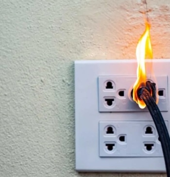 El electrodoméstico que podría ser un incendio en potencia si no lo desenchufas /Shutterstock