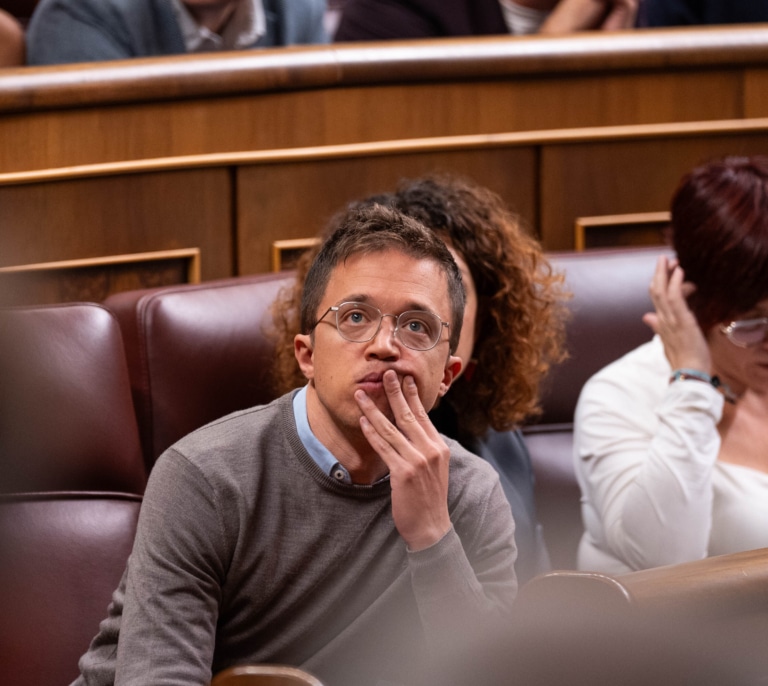 Sumar tenía preparada la expulsión de Errejón si se negaba a dimitir de todos sus cargos