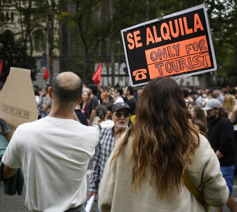 Caseros vs Registradores: claves y plazos del plan frente a los alquileres ilegales en las plataformas