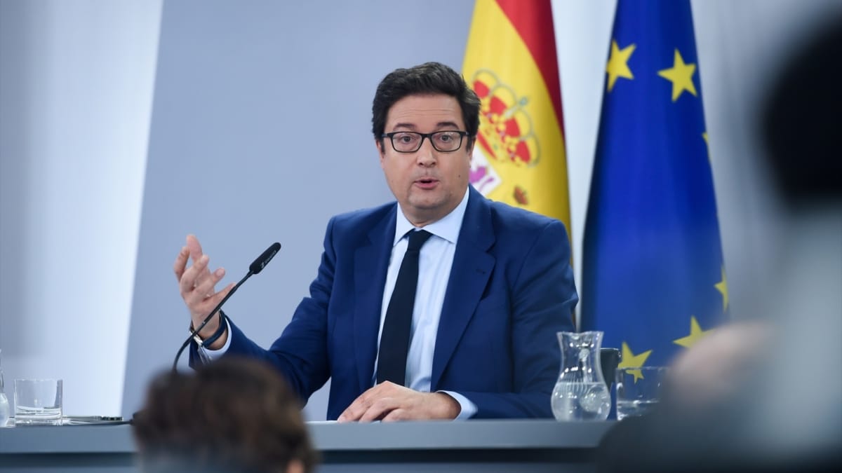 Óscar López, hoy ministro de Transformación Digital, acusó en 2012 al PP de querer convertir RTVE "en una televisión de partido".