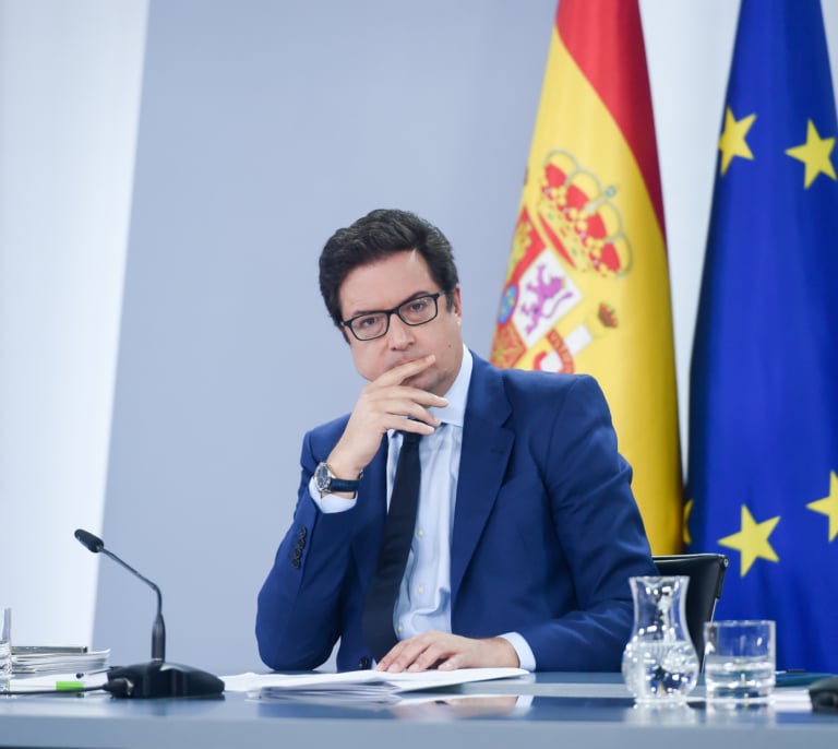 El Gobierno renovará RTVE con sus socios y desactiva toda opción de bloqueo del PP en el Senado