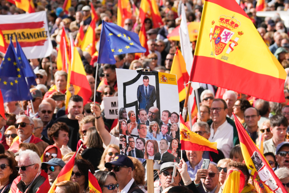 Vista de la manifestación convocada por la Plataforma por la España Constitucional para pedir elecciones