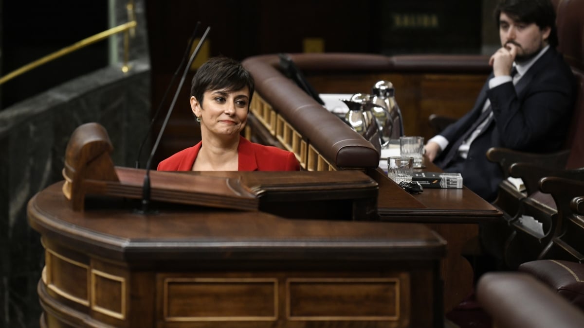 La ministra de Vivienda y Agenda Urbana, Isabel Rodríguez, interviene en la comparecencia del Congreso