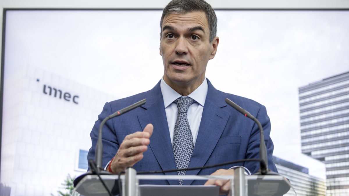 Sánchez reprocha al TSJM sus "manifestaciones inusuales e innecesarias" y arremete de nuevo contra Peinado