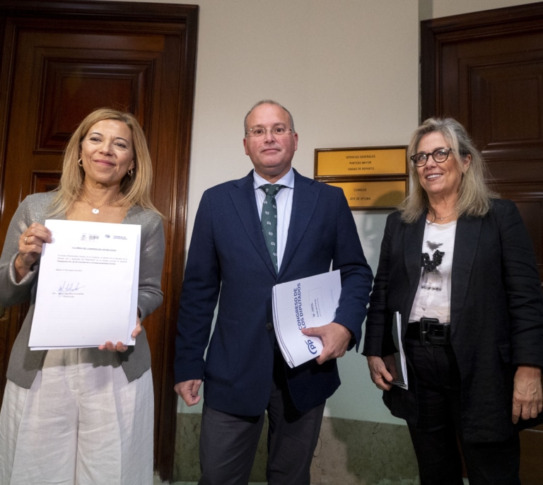 El PP registra su ley de Conciliación en el Congreso y pide al Gobierno que no la bloquee