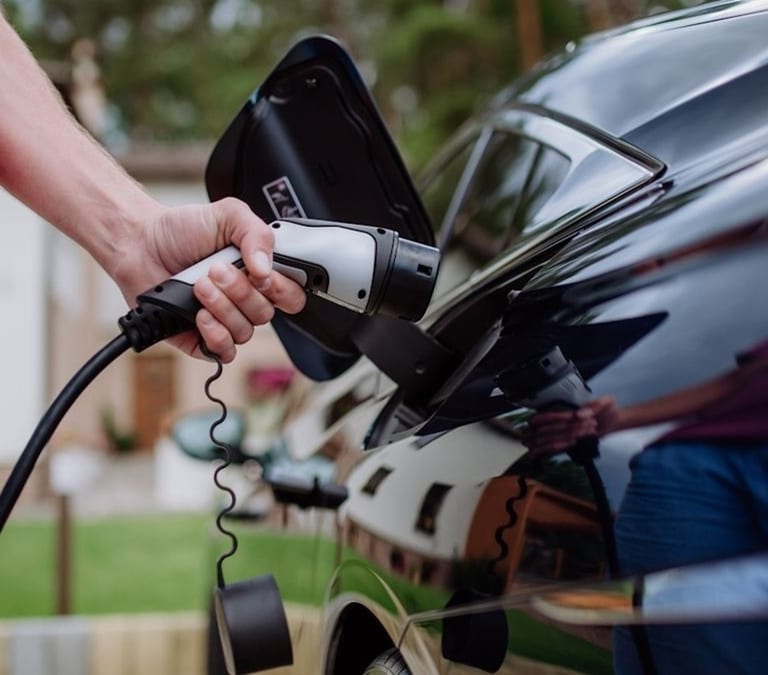 Los coches eléctricos siguen sin convencer: este es el problema que los fabricantes no consiguen solucionar