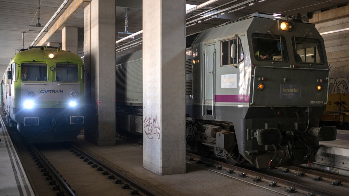 Trenes en la estación de la Sagrera en una imagen de archivo