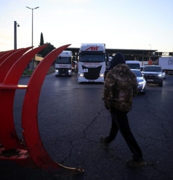 Agricultores franceses bloquean a los camioneros españoles por el acuerdo UE-Mercosur