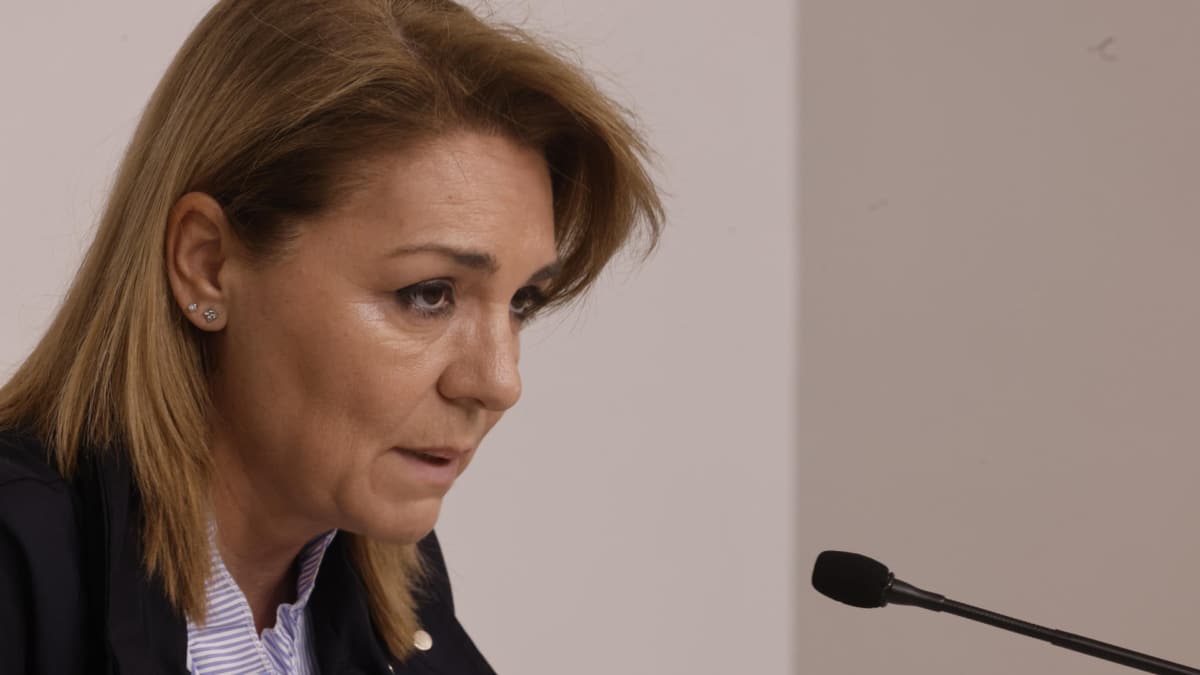 La vicepresidenta valenciana Susana Camarero comparece ante la prensa.