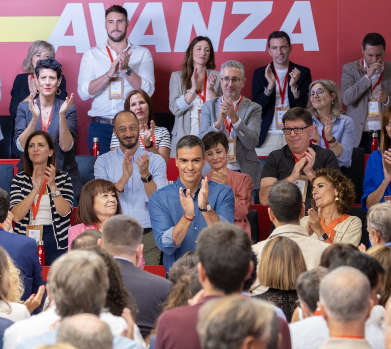 El PSOE pide a Sánchez "cambios profundos" en el partido de cara al congreso