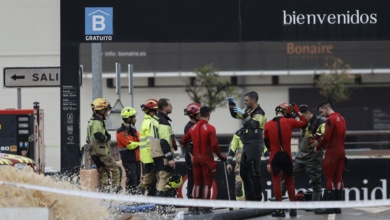 La Policía no encuentra cadáveres en el primer piso del párking de Bonaire tras la dana