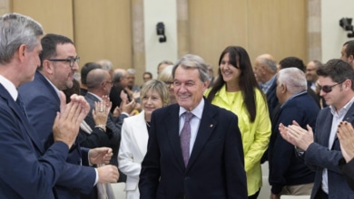 El Parlament desmiente la "normalización" de Illa con la conmemoración de la consulta del 9N