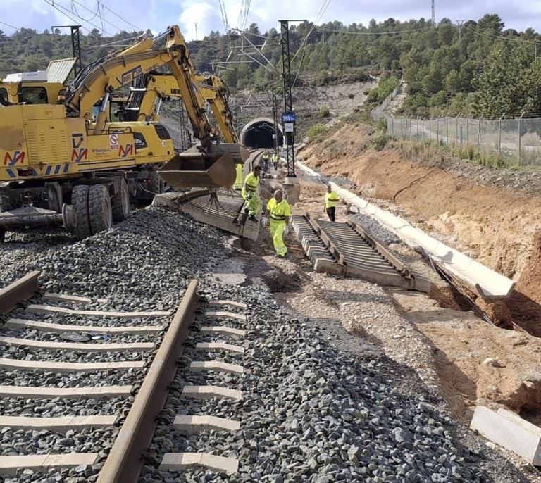 El AVE Madrid-Valencia reanudará la circulación la próxima semana